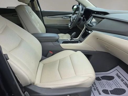 Used 2019 Cadillac XT5 Luxury AWD/4WD image 10