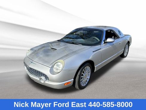 Used 2004 Ford Thunderbird Base image 3