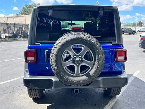 Used 2018 Jeep Wrangler Sport S image 6