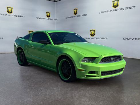 Used 2013 Ford Mustang Coupe image 7