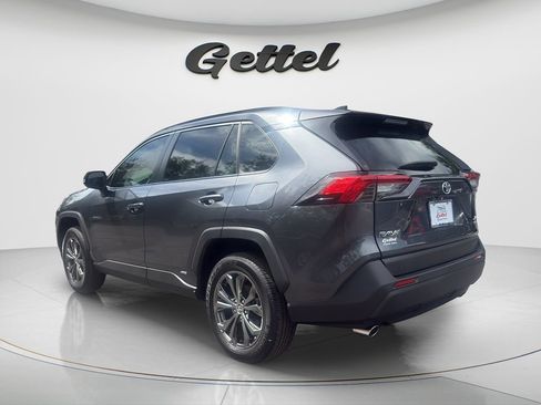 Used 2024 Toyota RAV4 XLE Premium AWD/4WD image 7