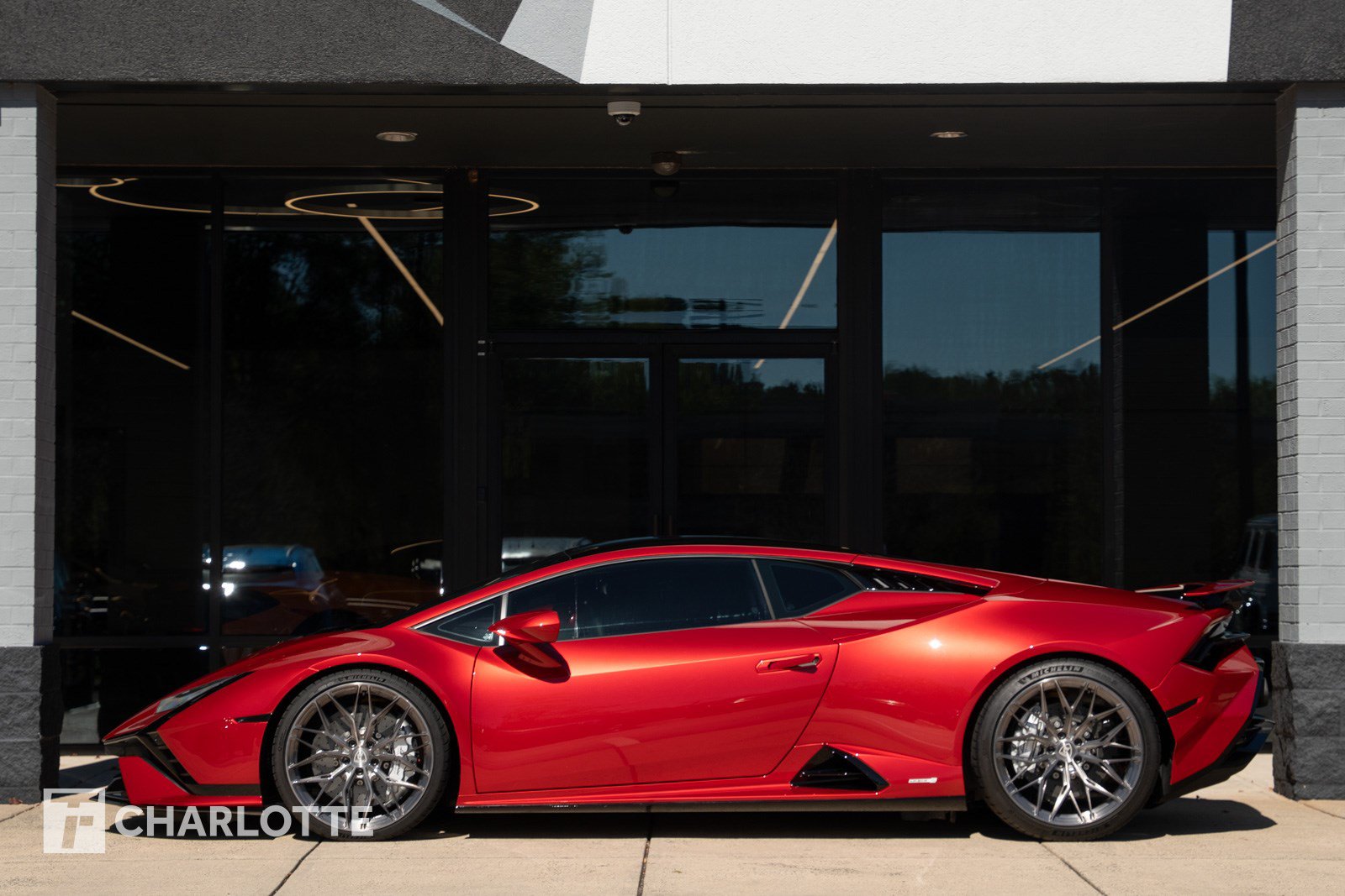 Used 2023 Lamborghini Huracan Tecnica RWD image 1