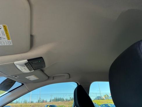 Used 2021 Nissan Rogue SV image 26