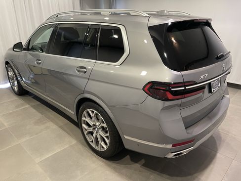 Used 2025 BMW X7 xDrive40i w/ Climate Comfort Package AWD/4WD image 5
