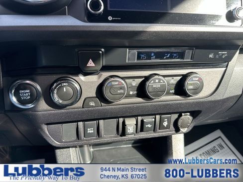 Used 2023 Toyota Tacoma TRD Off-Road image 18