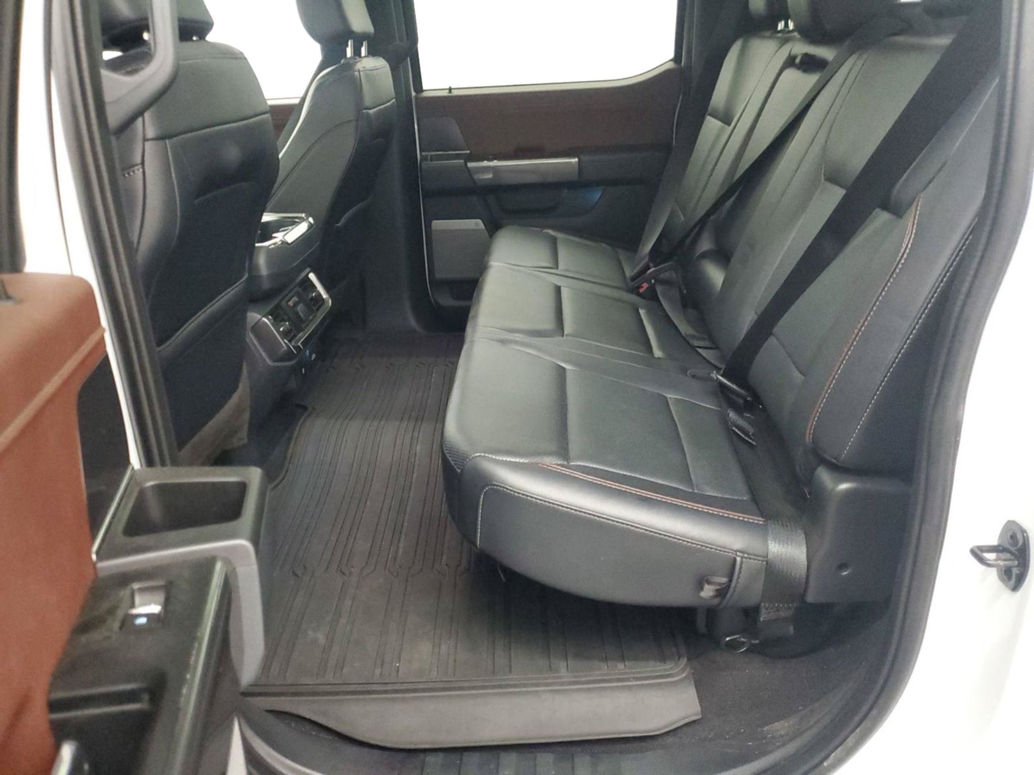 Used 2023 Ford F150 Lariat w/ Equipment Group 502A High AWD/4WD image 8