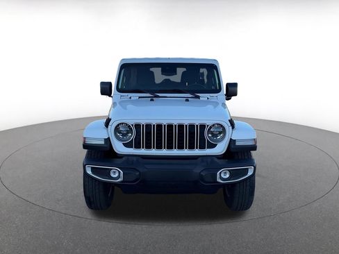Used 2025 Jeep Wrangler Unlimited Sahara AWD/4WD image 4
