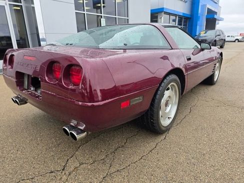 Used 1993 Chevrolet Corvette Coupe image 4