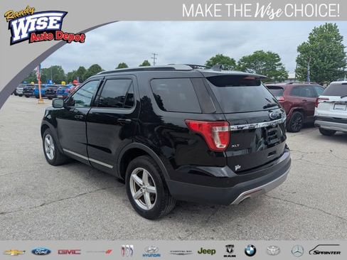 Used 2017 Ford Explorer XLT w/ Equipment Group 202A AWD/4WD image 5