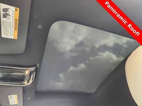 Used 2024 Mercedes-Benz CLE 300 4MATIC Coupe image 13