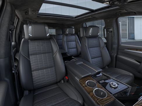 New 2026 Cadillac Escalade Platinum Sport AWD/4WD image 16
