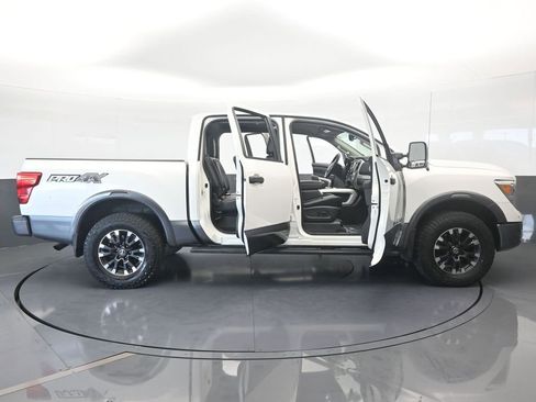 Used 2018 Nissan Titan PRO-4X w/ Pro-4x Convenience Package image 80