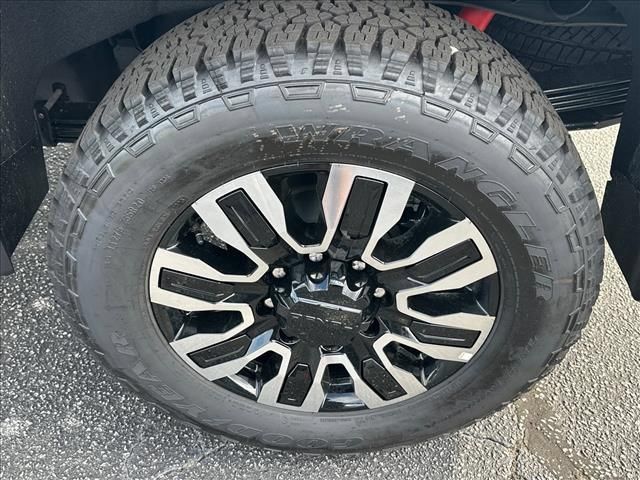 New 2026 GMC Sierra 2500 Denali Ultimate AWD/4WD image 17