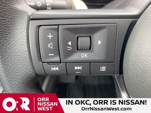New 2026 Nissan Kicks SV w/ Illumination Package FWD image 22