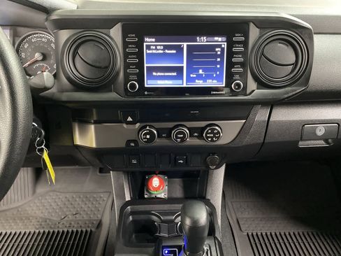 Used 2022 Toyota Tacoma SR image 22
