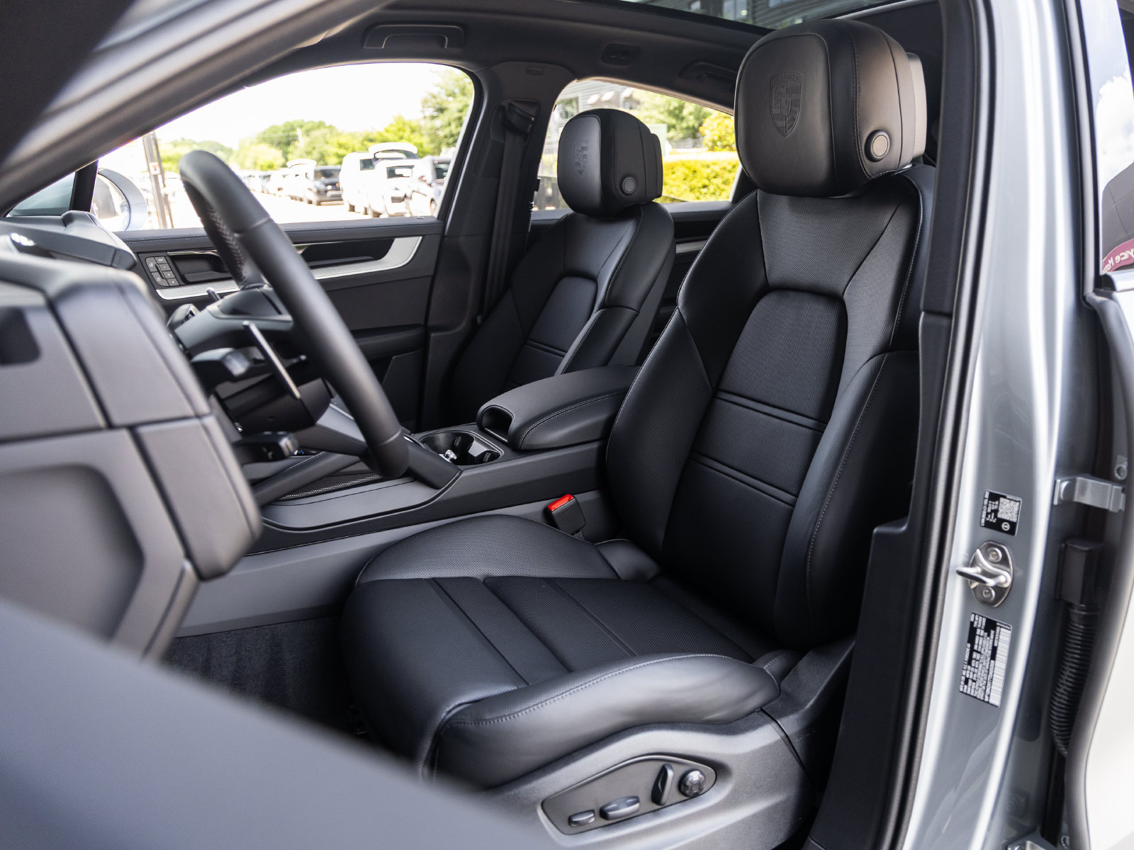 Certified 2026 Porsche Cayenne S AWD/4WD image 5