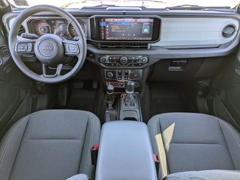 Used 2025 Jeep Wrangler Sport AWD/4WD image 15