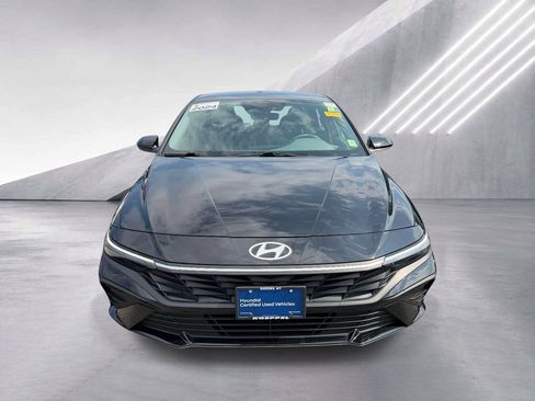 Certified 2024 Hyundai Elantra SEL FWD image 2