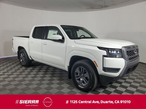 New 2026 Nissan Frontier SV w/ SV Convenience Package RWD image 1