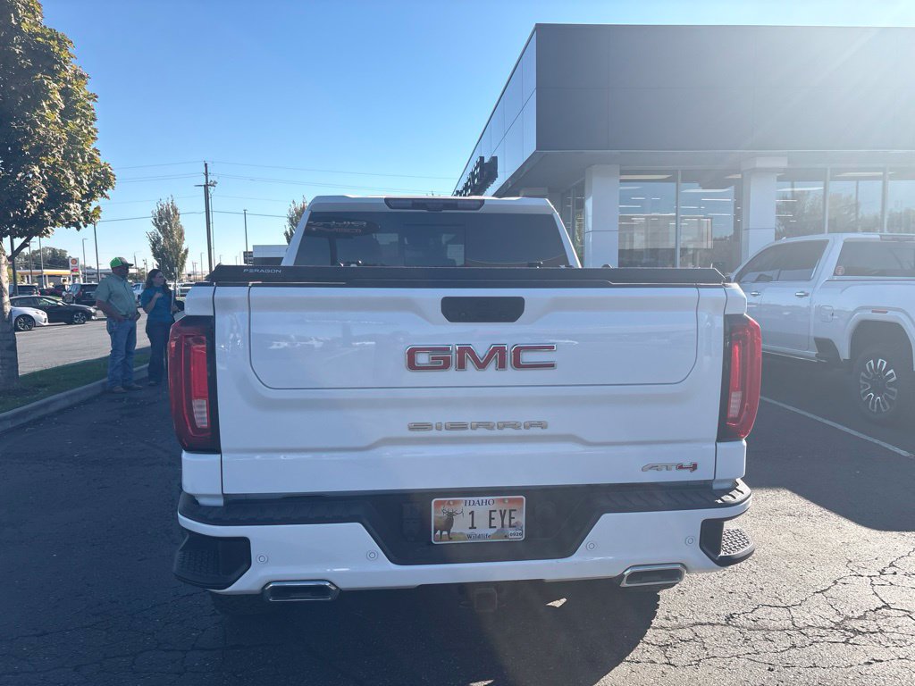 Used 2022 GMC Sierra 1500 AT4 w/ AT4 Premium Package AWD/4WD image 5
