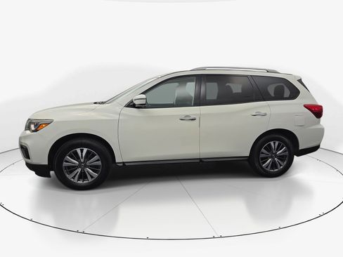 Used 2019 Nissan Pathfinder SV FWD image 5