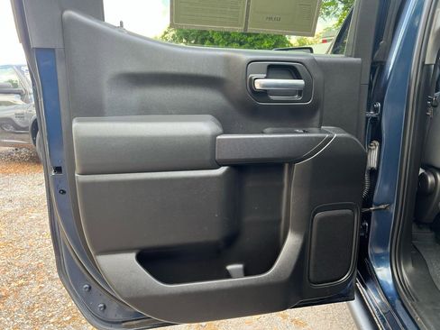 Used 2019 Chevrolet Silverado 1500 Custom Trail Boss w/ Custom Convenience Package image 23