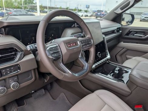 Used 2026 GMC Yukon Elevation image 9