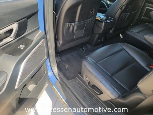 Used 2025 Kia Telluride S AWD/4WD image 14