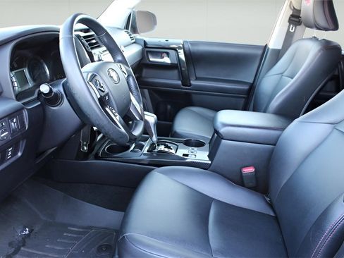 Certified 2018 Toyota 4Runner TRD Off-Road Premium image 8