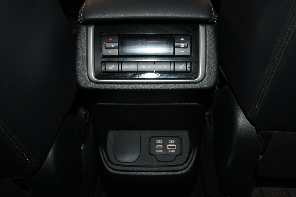 Used 2023 Subaru Ascent Limited AWD/4WD image 26