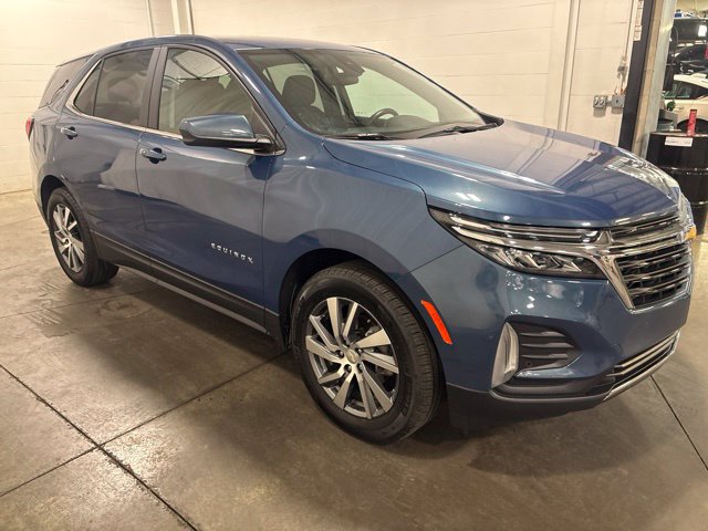 Used 2024 Chevrolet Equinox LT FWD image 3