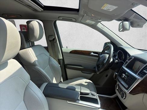 Used 2014 Mercedes-Benz ML 350 BlueTEC 4MATIC image 29