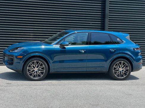 New 2025 Porsche Cayenne image 2