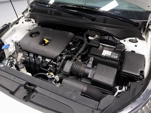 Used 2023 Kia Forte LXS image 15