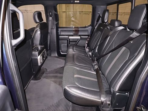 Used 2016 Ford F150 Platinum w/ Equipment Group 701A Luxury AWD/4WD image 16