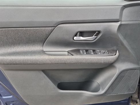 New 2026 Nissan Kicks SV image 8