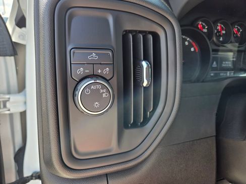 Used 2025 Chevrolet Silverado 2500 W/T RWD image 21
