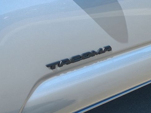 Used 2021 Toyota Tacoma SR5 image 29