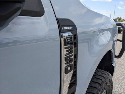 Used 2025 Ford F350 Lariat AWD/4WD image 13