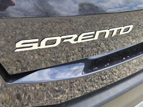 New 2026 Kia Sorento LX FWD image 11