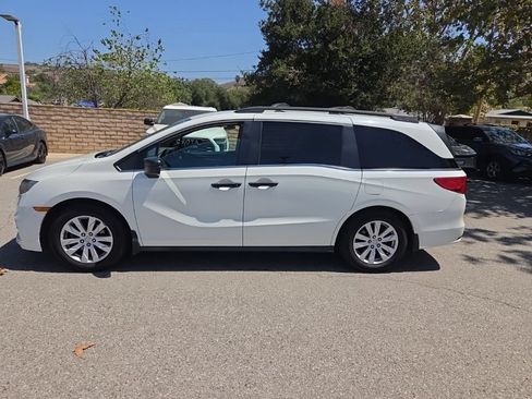Used 2019 Honda Odyssey LX image 2
