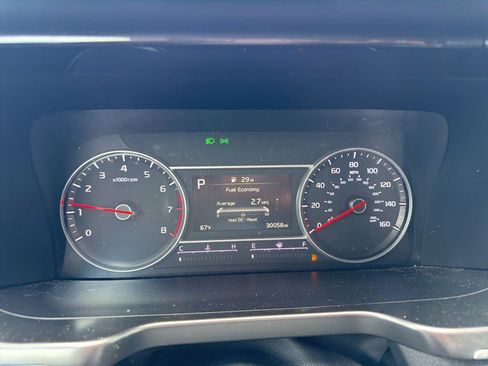 Certified 2022 Kia Sorento S FWD image 5