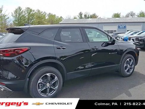 New 2025 Chevrolet Blazer LT image 9
