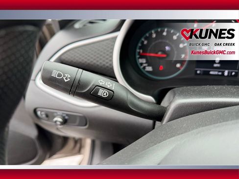 Used 2024 Chevrolet Malibu LT image 12