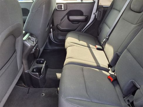 Used 2020 Jeep Wrangler Unlimited Sport S image 11