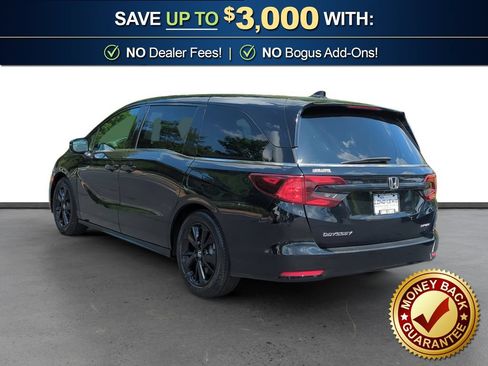 Used 2024 Honda Odyssey Sport image 4