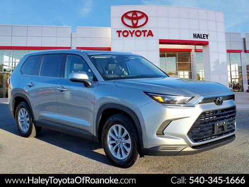 Certified 2025 Toyota Grand Highlander AWD image 1