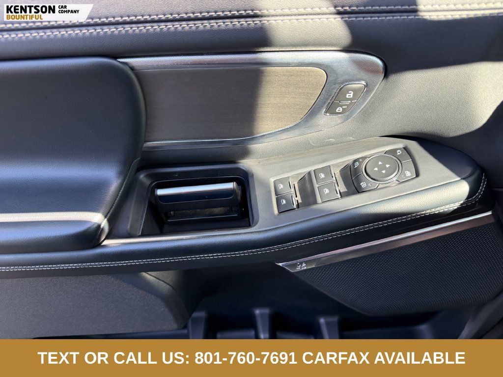 Used 2025 Ford Expedition Max Platinum AWD/4WD image 17