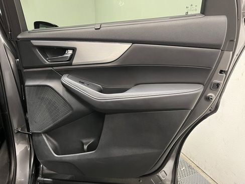 Certified 2024 Acura MDX SH-AWD w/ Technology Package image 18