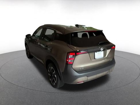 Used 2026 Nissan Kicks SV w/ Cold Weather Package AWD/4WD image 10